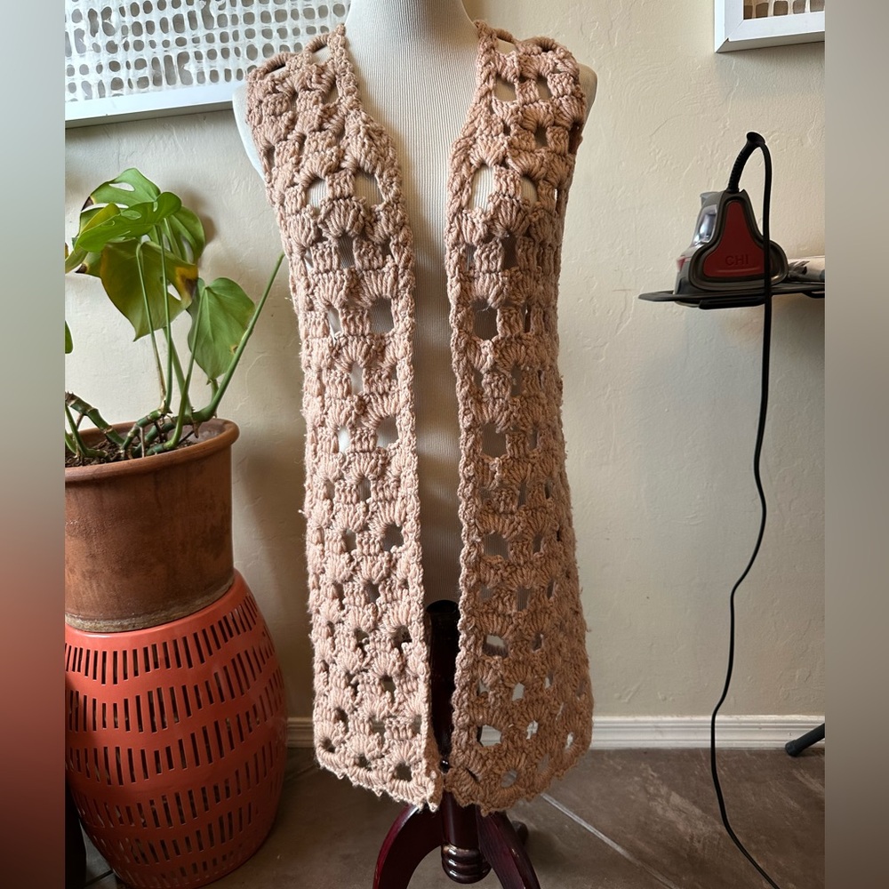 Vintage knit vest